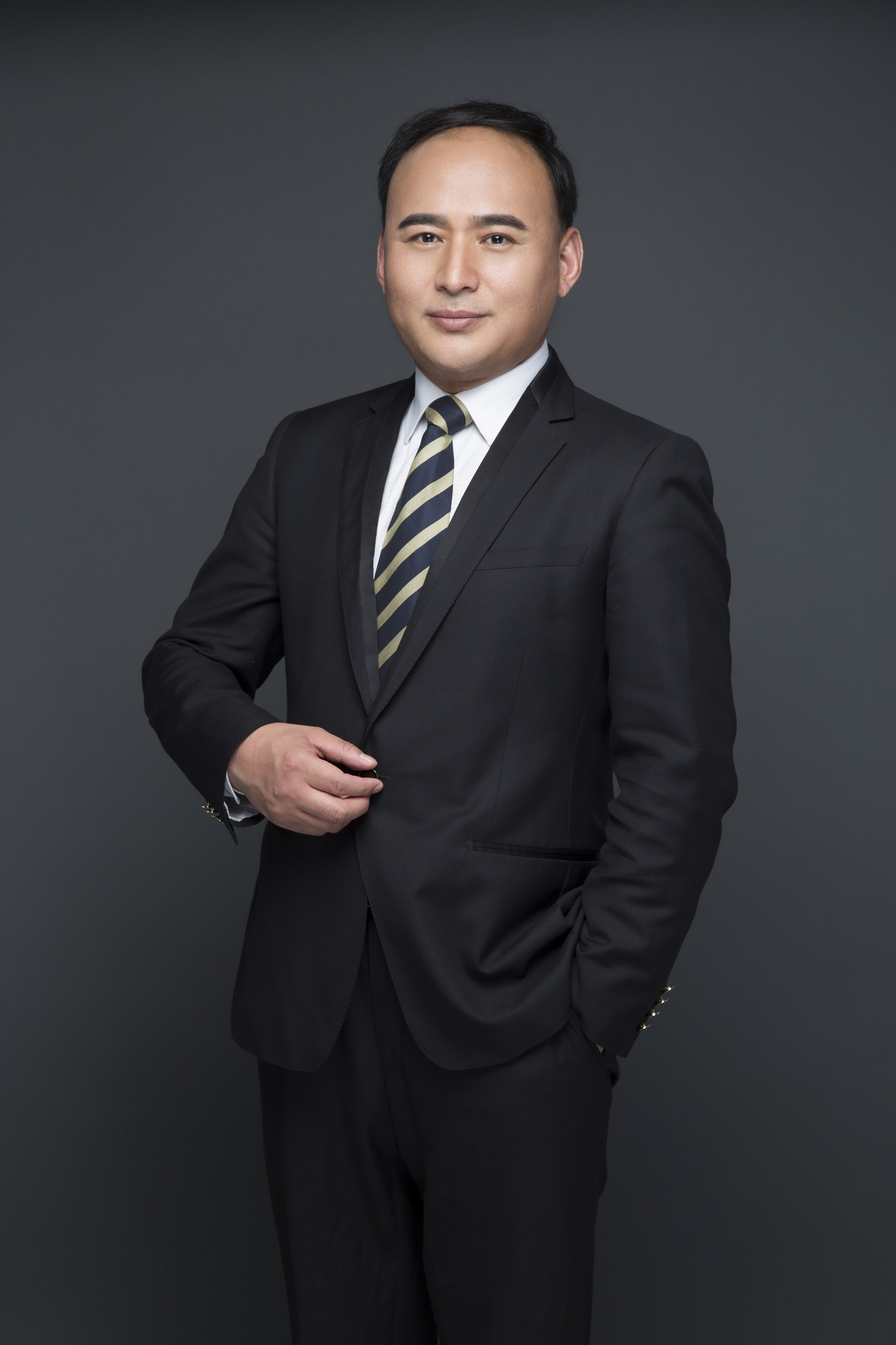 冯家华 艺术总监 & 首席设计师